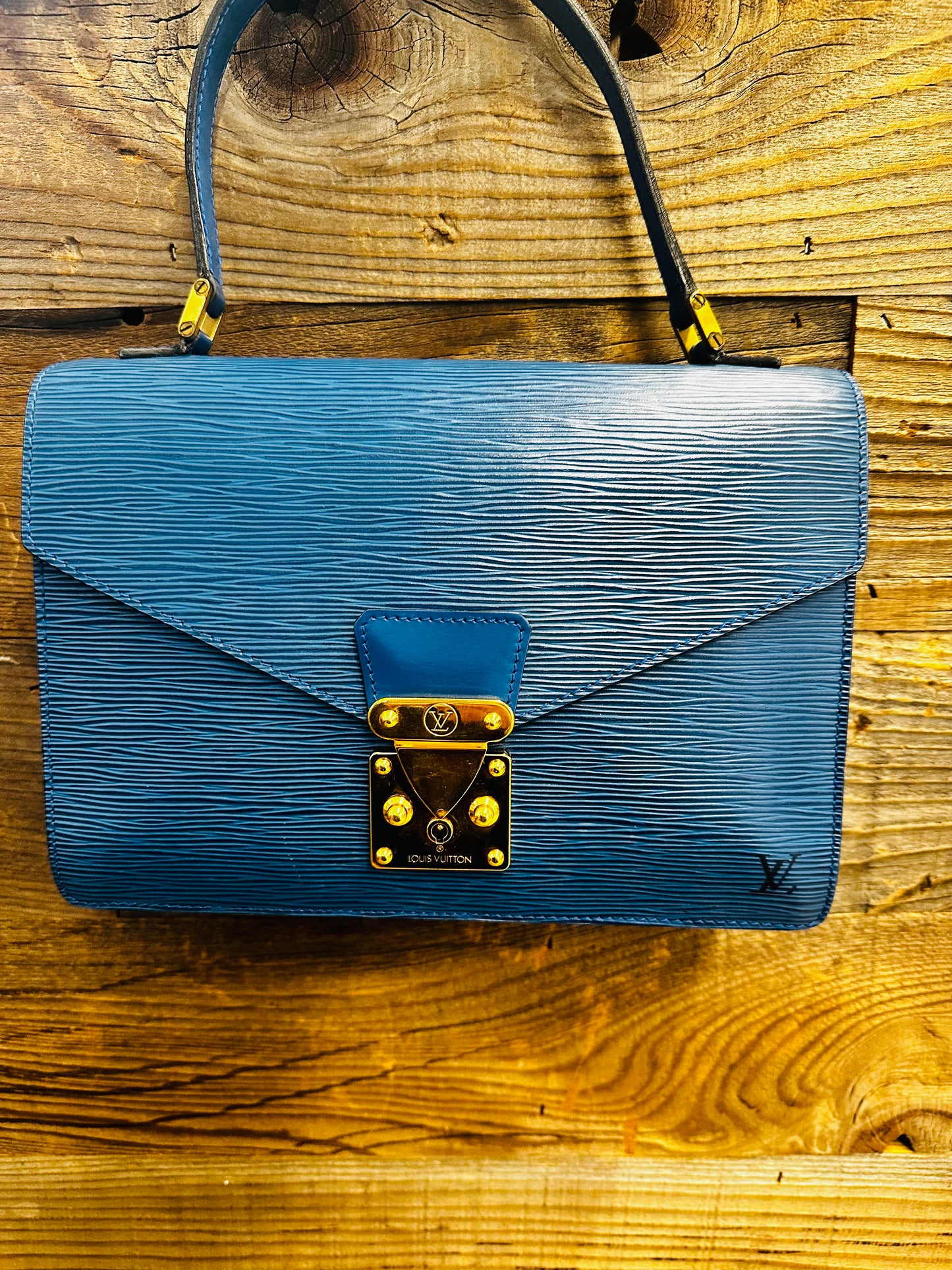 LV Blue Epi handbag