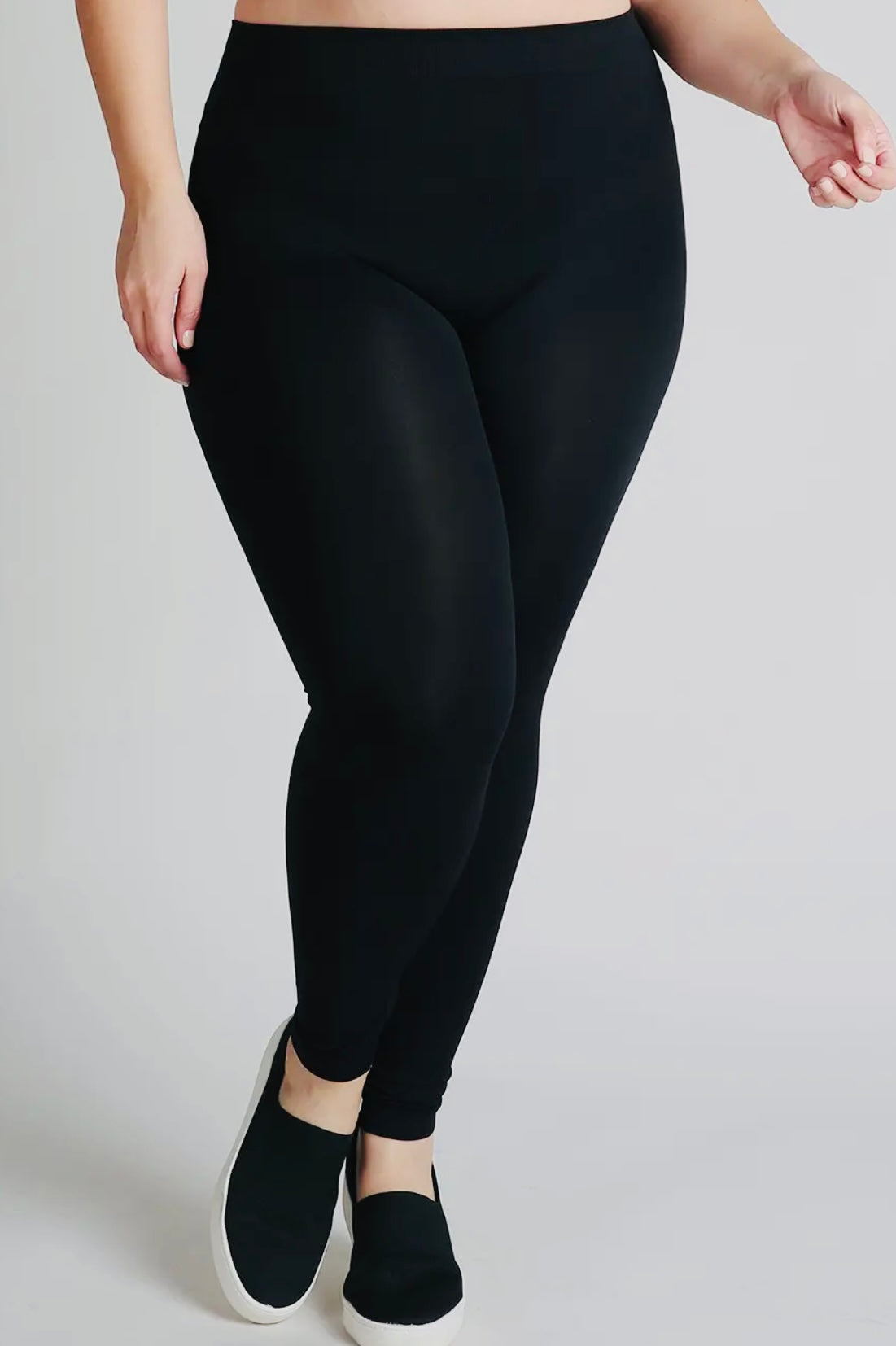 NIKIBIKI Ankle Leggings