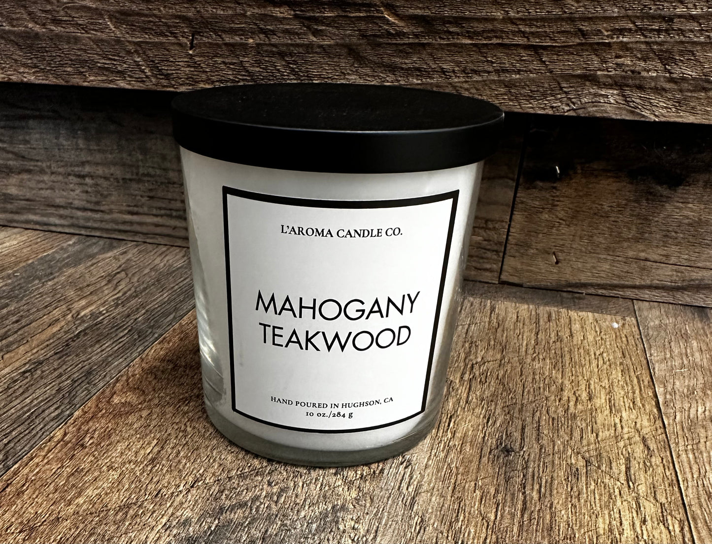 10oz hand poured candle by L’AROMA
