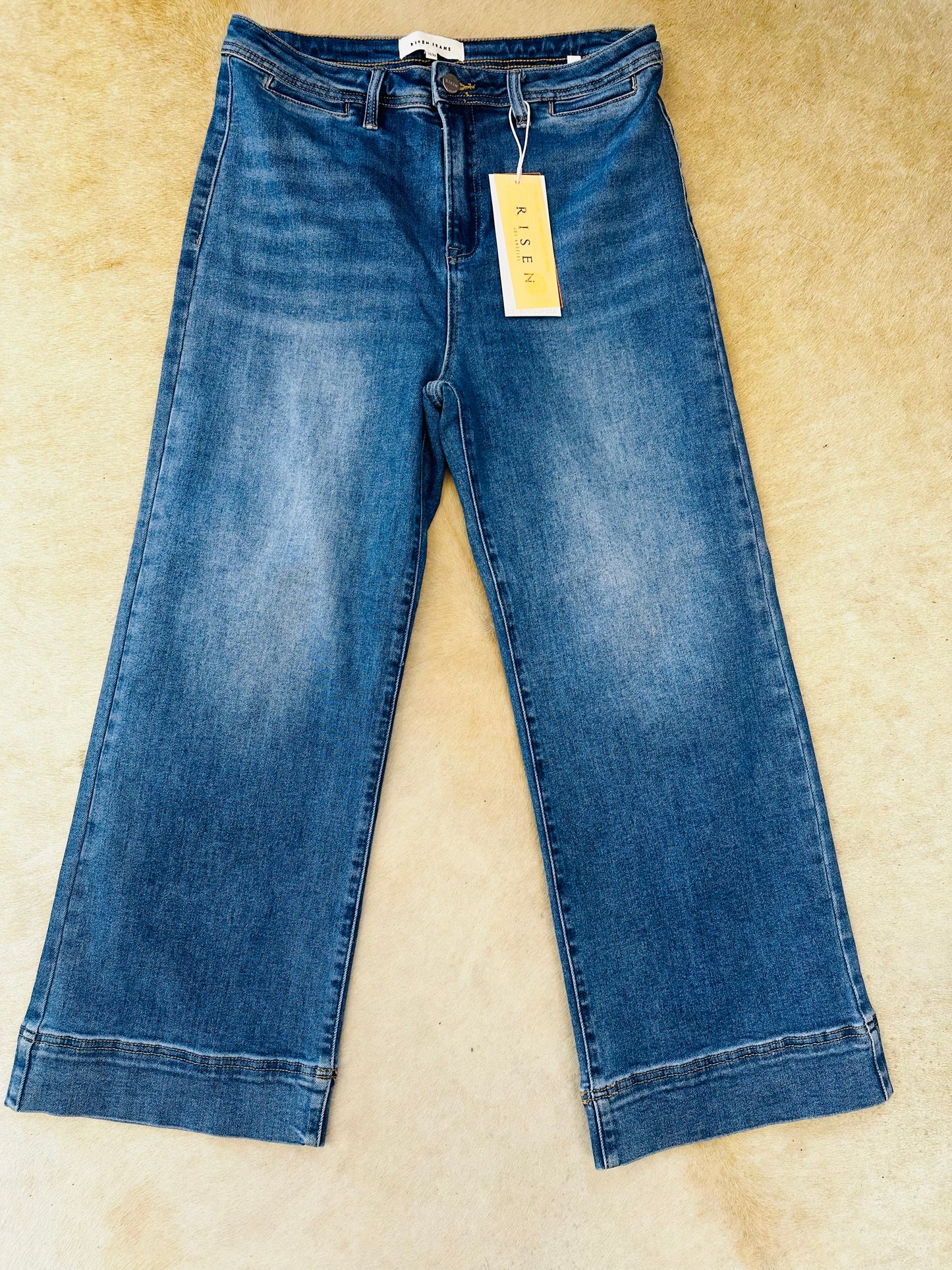 Risen Crop-Wide jeans