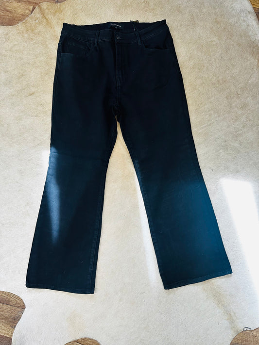 Risen Crop-Straight Jeans
