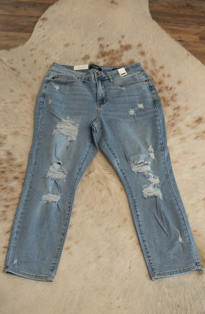 Judy Blue Light Washed Distressed Jeans